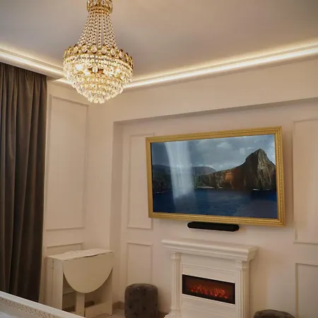 Ludovic Luxury