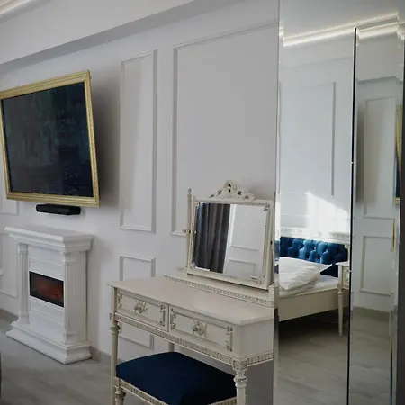 Ludovic Luxury Apartament Bucureşti
